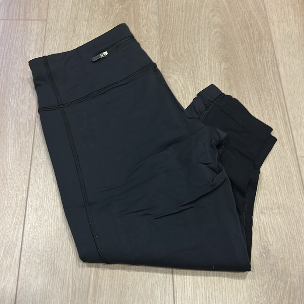 🇨🇦 🍋 Lululemon crops 🍋 - Picture 2 of 2